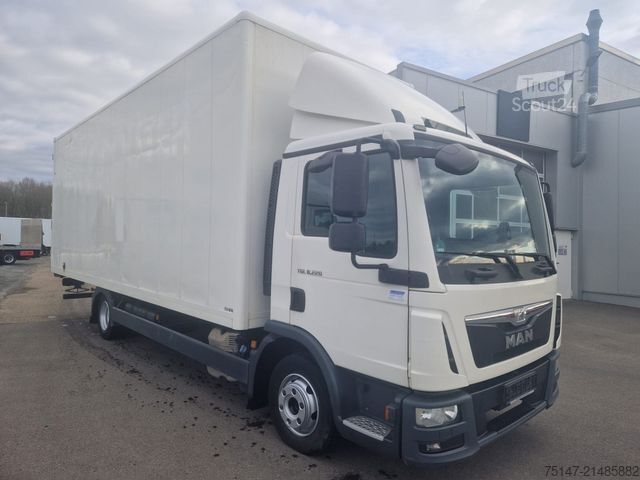 Box van MAN TGL 8.220 4x2 BL 3 Sitzer Möbelkoffer Klima