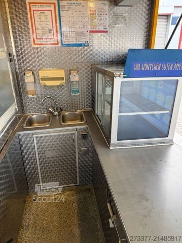 Tilpasset varevogn FIAT Hähnchengrill mobil Foodtruck