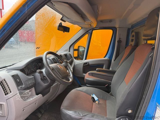 Tilpasset varevogn FIAT Hähnchengrill mobil Foodtruck