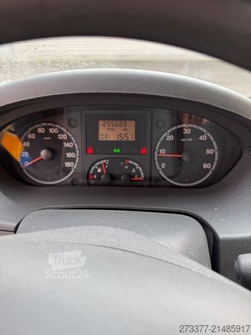 Tilpasset varevogn FIAT Hähnchengrill mobil Foodtruck