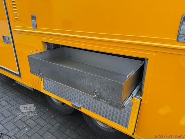 Tilpasset varevogn FIAT Hähnchengrill mobil Foodtruck