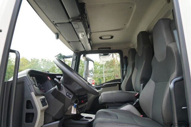 LKW mit Kofferaufbau MAN TGL 8.190 Koffer LBW Automatik Anhängerkupplung