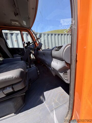 Unimog με γερανό Mercedes-Benz Unimog U 400