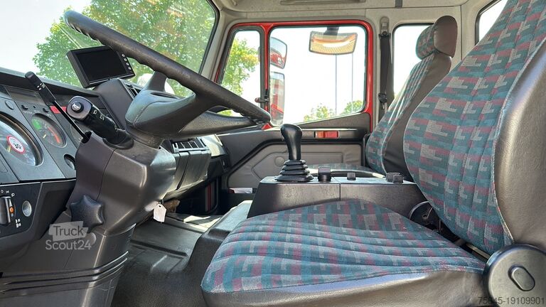 Autopompa Mercedes-Benz SK 2638