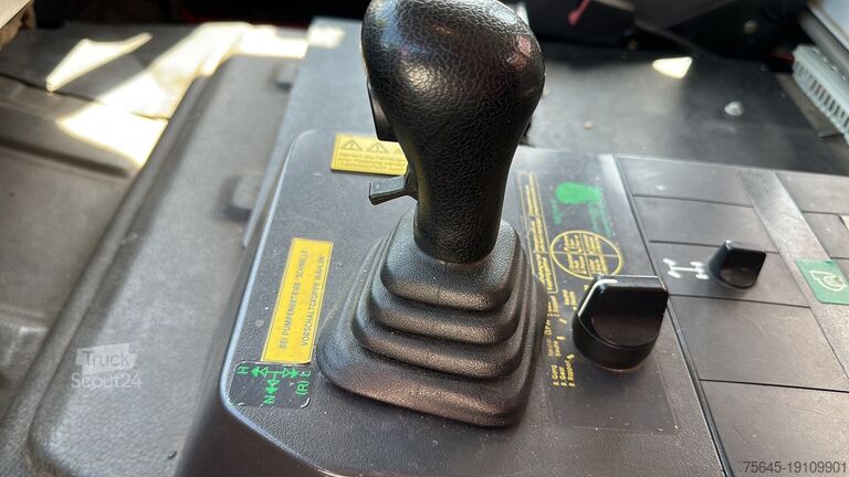 Autopompa Mercedes-Benz SK 2638