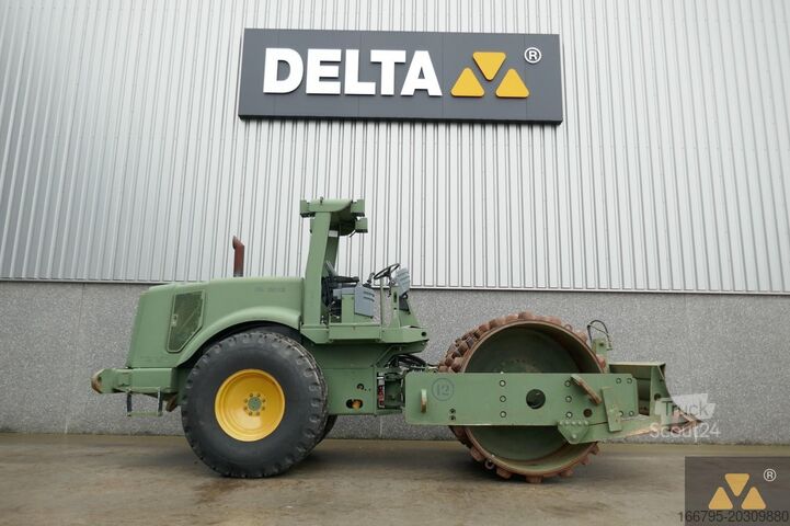 Egydobos henger Caterpillar CS563D Ex-army