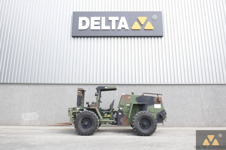 Вилочный погрузчик повышенной проходимости Case M4K Ex-army