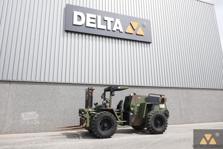 Вилочный погрузчик повышенной проходимости Case M4K Ex-army