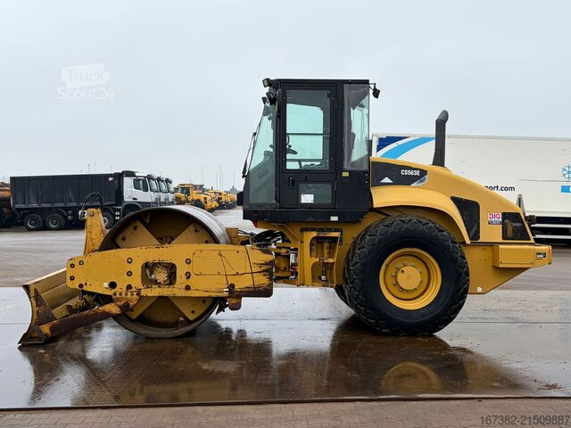 Rodillo simple Caterpillar CS563E