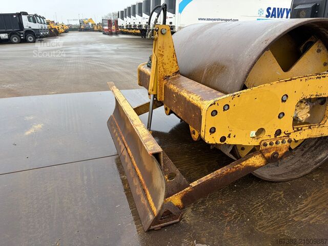 Rodillo simple Caterpillar CS563E