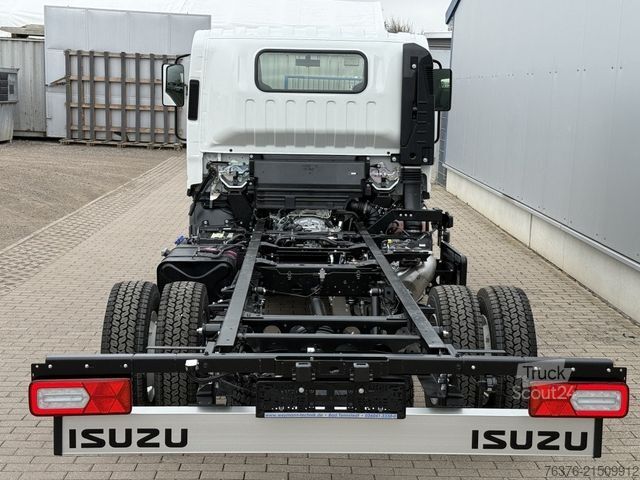 Cits ISUZU M30 H  5.2 l  190 PS Radst. 3.365 mm