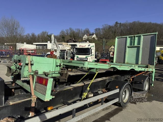 Değiştirilebilir kasalı kamyon  Wechselpritschen Plattform kran konsole