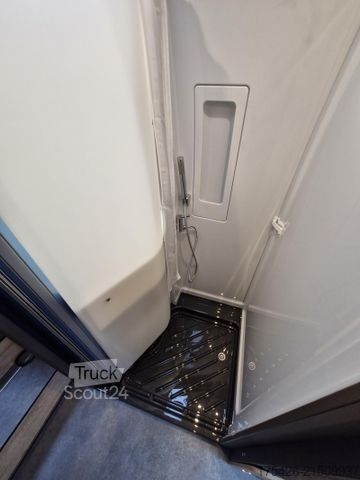 Kastenwagen Wohnmobil / Campervan DETHLEFFS Globetrail 640 ES Fiat *18 Zoll Felgen*