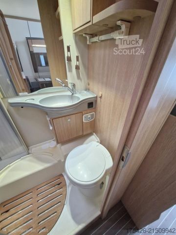 Polointegrovaný karavan GLUECKSMOBIL T 660 *SAT+TV*Duo-Control*AHK*1. Hand*