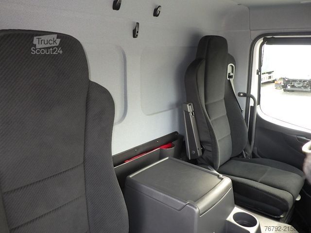 LKW mit Pritsche (offen) MERCEDES-BENZ 1327 L Atego 4 Pritsche 7,3m/LBW/AHK/Klima/55tkm