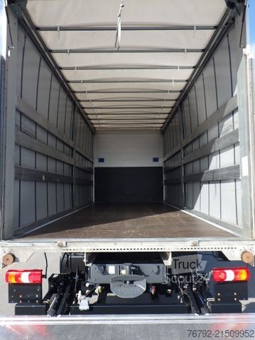 LKW mit Pritsche & Plane MERCEDES-BENZ 1327 L Atego 4 Pritsche 7,3m/LBW/AHK/Klima/55tkm