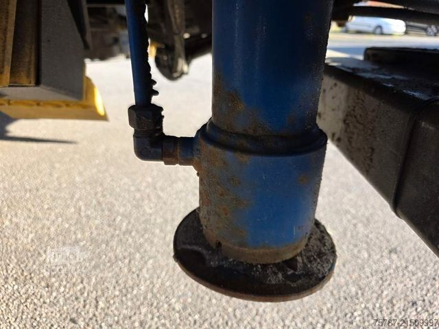 Laweta MAN 26.400 TGX mit Baustoffplateau, geteilte Rampen