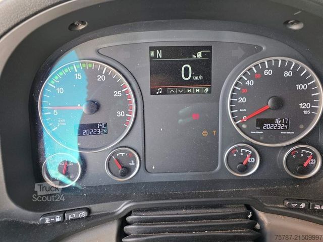 Laweta MAN 26.400 TGX mit Baustoffplateau, geteilte Rampen