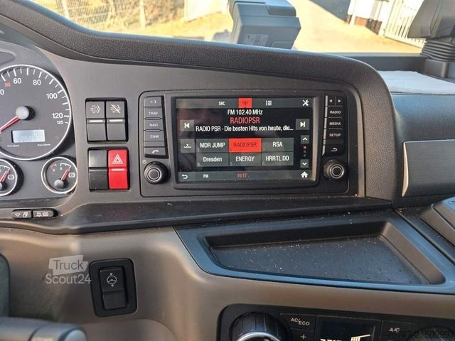 Laweta MAN 26.400 TGX mit Baustoffplateau, geteilte Rampen