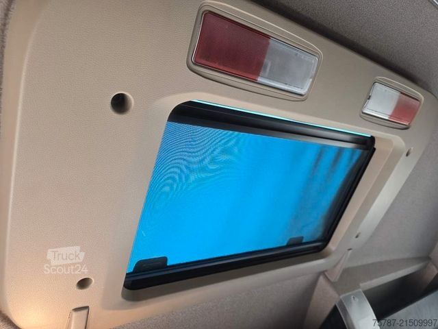 Laweta MAN 26.400 TGX mit Baustoffplateau, geteilte Rampen