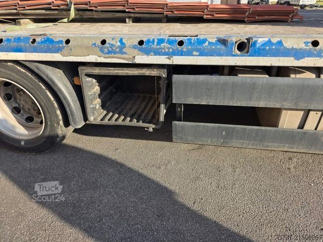 Laweta MAN 26.400 TGX mit Baustoffplateau, geteilte Rampen