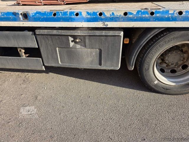 Laweta MAN 26.400 TGX mit Baustoffplateau, geteilte Rampen