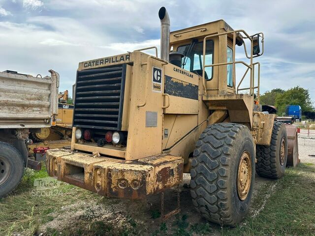 Nakladalnik Caterpillar 966 D
