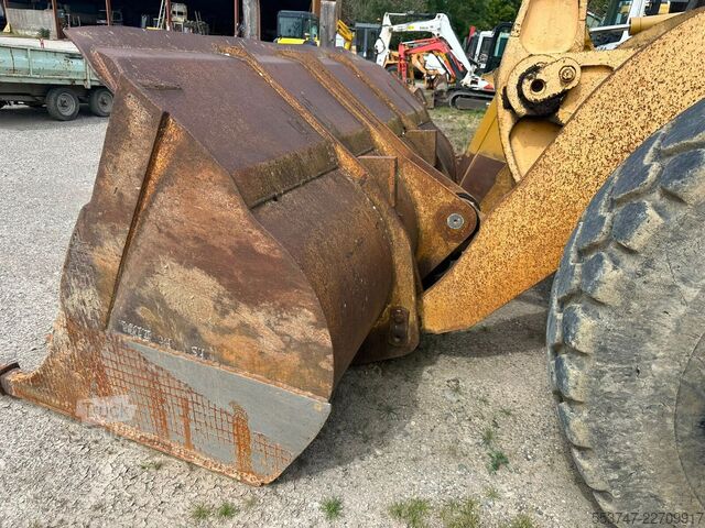 Nakladalnik Caterpillar 966 D