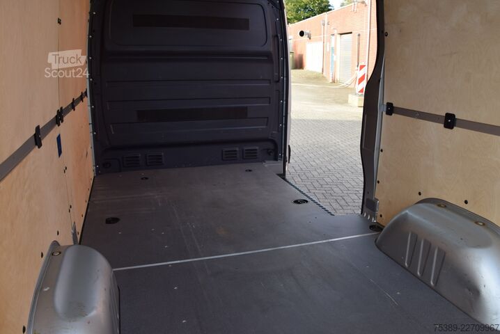 Furgoneta de caja alta Mercedes-Benz Sprinter II  316 CDI L2H2 Klima AHK Tempomat EU6