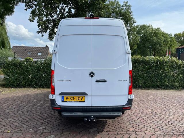 Fourgon double cabine Mercedes-Benz Sprinter 317 1.9 CDI L2H1