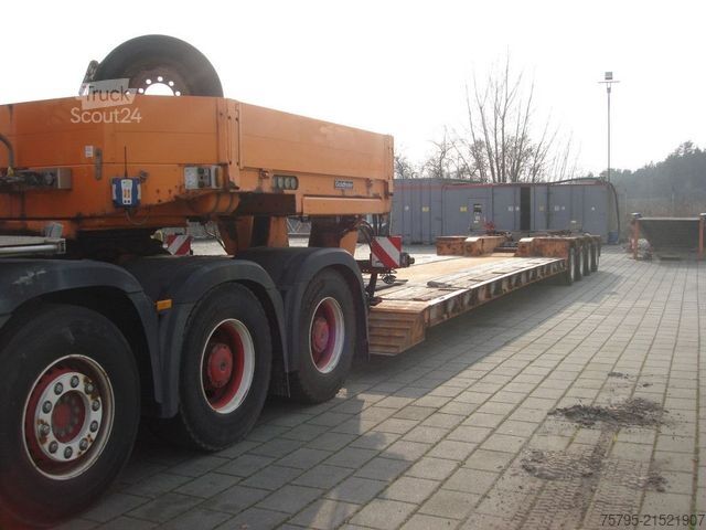 Ημιρυμουλκούμενο χαμηλής φόρτωσης GOLDHOFER STZ VL4-47/80 Tiefladerauflieger 4xLenk+Funk