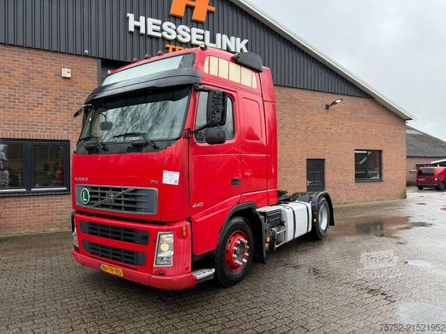 Стандарт-СЗМ Volvo FH 440 4X2 Globetrotter NL Truck