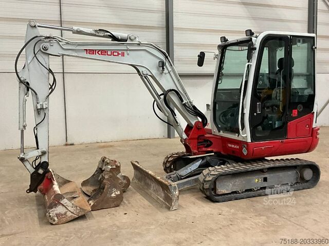 حفارة صغيرة Takeuchi TB 240