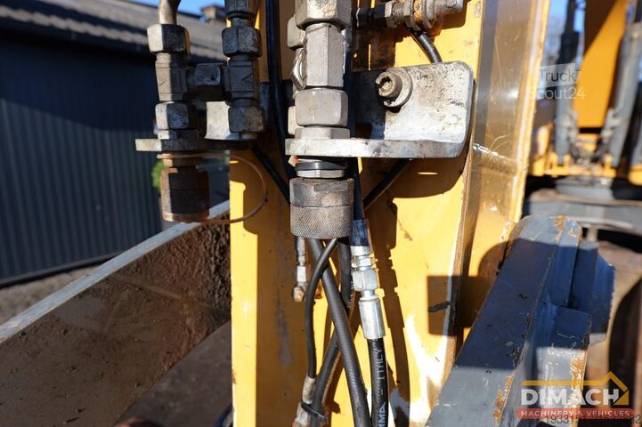 Ekskavators Liebherr R926 Monogiek - hamer sorteer functie - camera ...