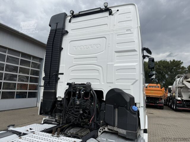 Volvo FH650 6x4 EURO6 Сідельний тягач з гідравлікою Volvo FH650 6x4 EURO6 CIĄGNIK SIODŁOWY Z HYDRAULIKĄ