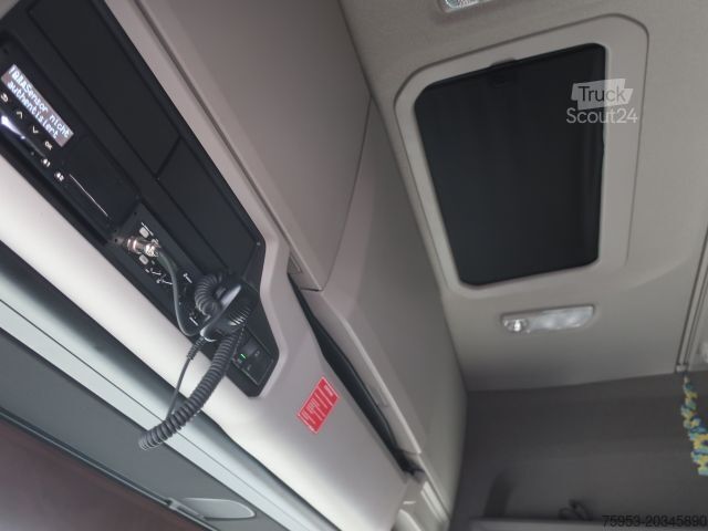Vaihtolavakuorma-auto Scania R 450 62x Lenkachse Ladebordwand