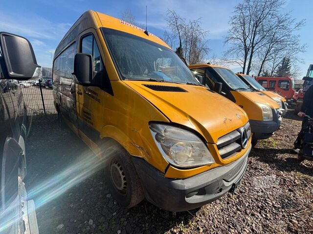 Fourgon Mercedes-Benz Sprinter 309 KA 35