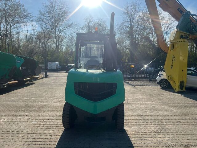 Chariot élévateur Mitsubishi FD 50