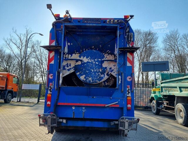 Camiäo de lixo Mercedes-Benz Arocs