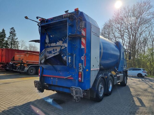 Camiäo de lixo Mercedes-Benz Arocs