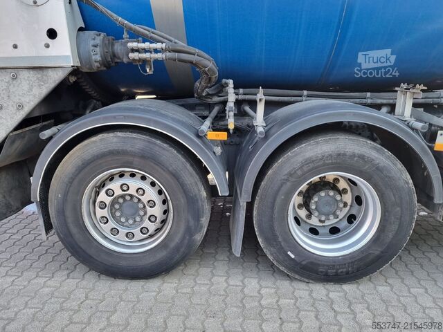 Camiäo de lixo Mercedes-Benz Arocs