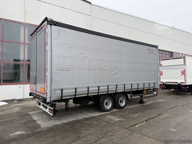 Remorcă deschisă cu prelată Möslein TPW 105 D Schwebheim  Tandemplanenanhänger