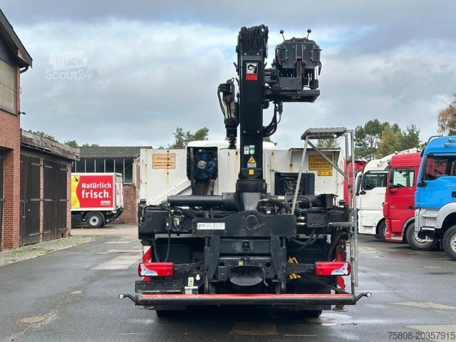 Кран-манипулятор на шасси грузовика MAN TGS 26.440 Baustoff Hiab XS177 K Lenk Navi