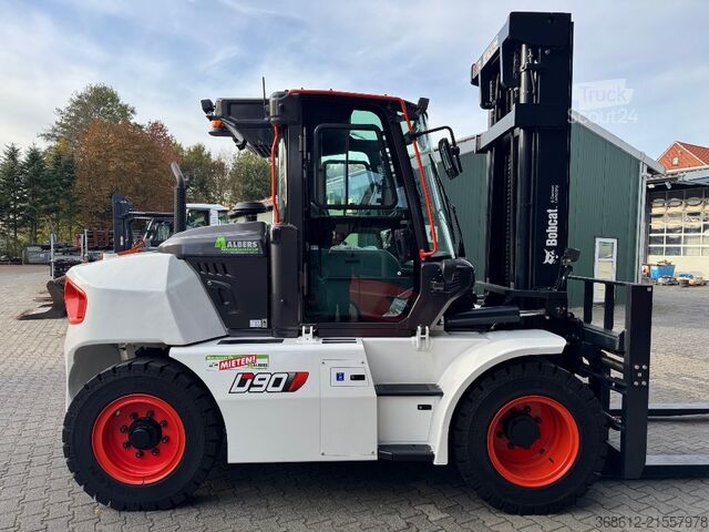 Carretilla elevadora frontal Bobcat D 90 S-9