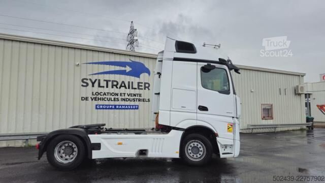Standard nyergesvontató Mercedes-Benz Actros 1853