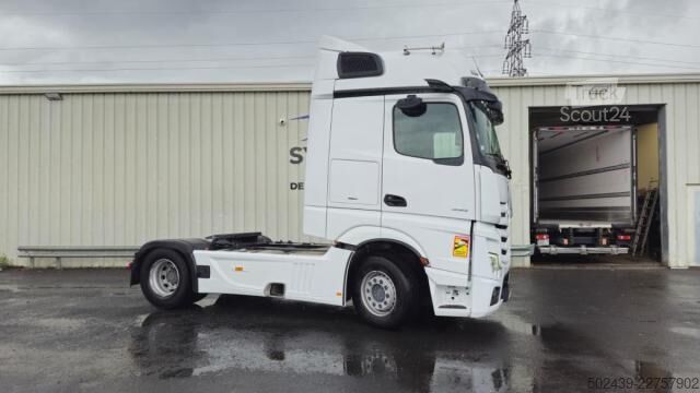 Standard nyergesvontató Mercedes-Benz Actros 1853