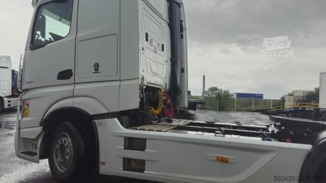 Standard nyergesvontató Mercedes-Benz Actros 1853