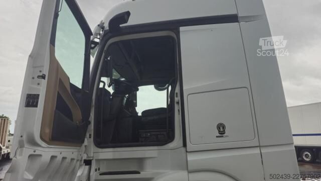 Standard nyergesvontató Mercedes-Benz Actros 1853