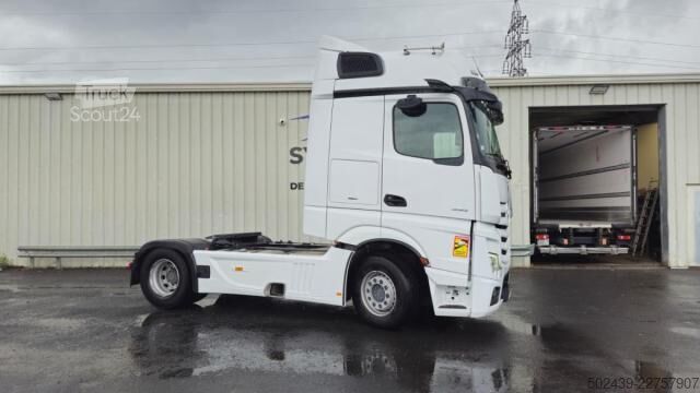 Standard nyergesvontató Mercedes-Benz Actros 1853