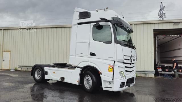 Standard nyergesvontató Mercedes-Benz Actros 1853